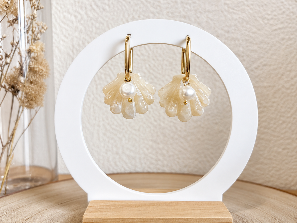 Pampilles Coquillage beige translucide AVEC créoles et perles